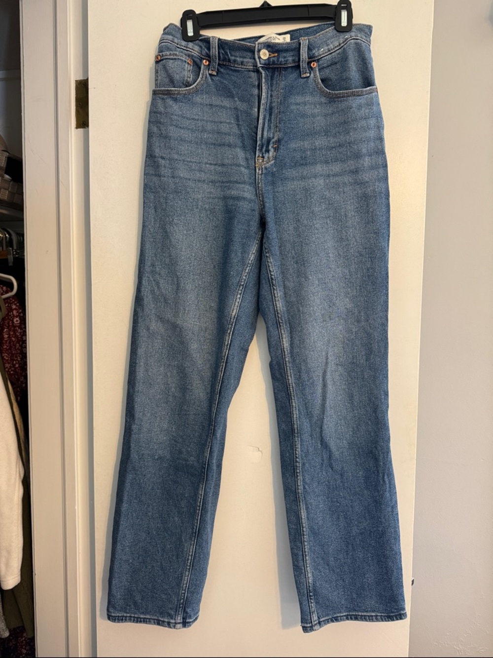 Abercrombie & Fitch Straight-Leg Jeans in Medium Blue